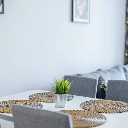 D-07 Nawigator By Holiday&sun